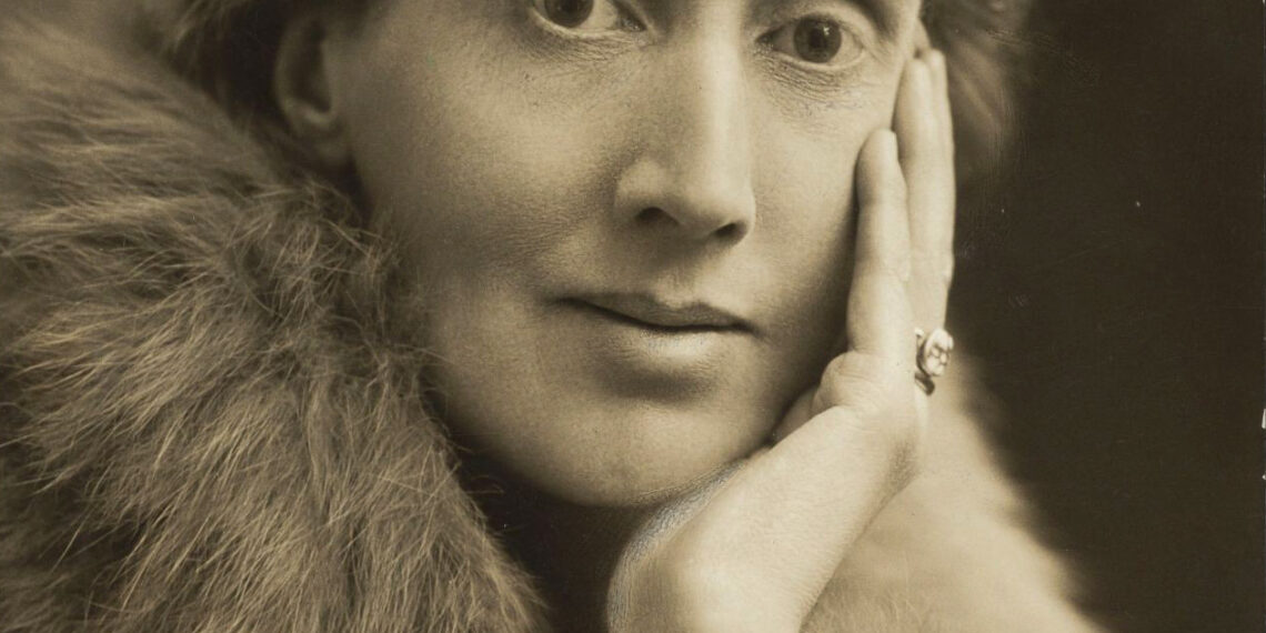 Virginia Woolf Biography and Work