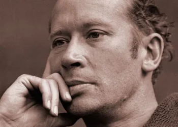 Facts about E.E. Cummings Of American Poet