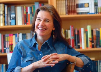 Facts about Louise Erdrich Of American Poet