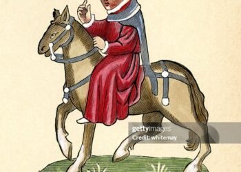 Discuss Chaucer's handling of the fable in The Nun's Priest's Tale