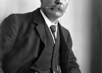 Sir Arthur Conan Doyle Biography and Works