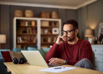 Top UK Cash & Stocks ISA Options for Beginners 2025